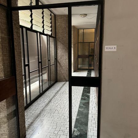 Duca Dei Navigli - Luxury Apartment In มิลาน ภายนอก รูปภาพ