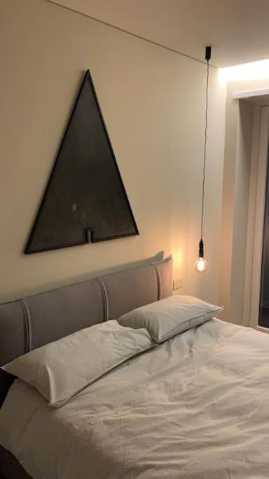 Duca Dei Navigli - Luxury Apartment In มิลาน ภายนอก รูปภาพ
