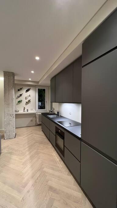 Duca Dei Navigli - Luxury Apartment In มิลาน ภายนอก รูปภาพ